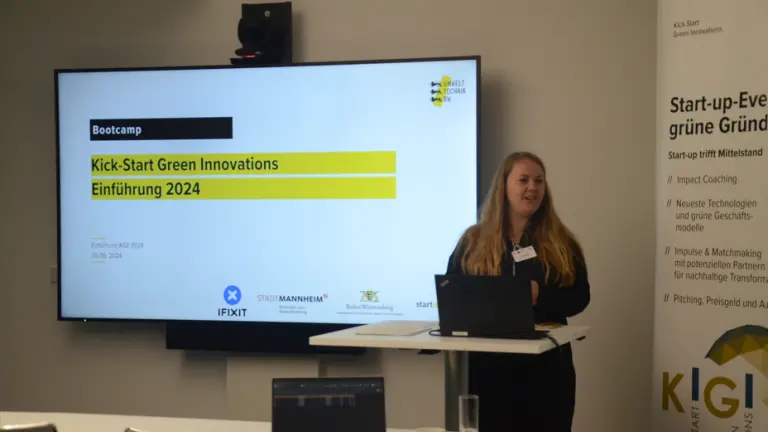 Eyelyn Pflüger präsentiert.