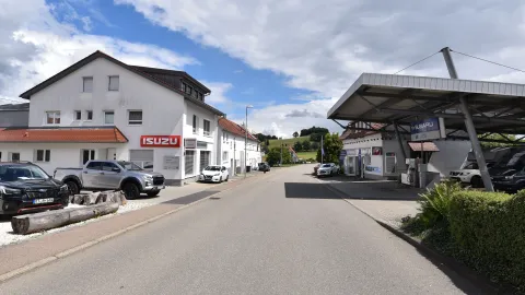 Unternehmensgebäude Autohaus Römerstein