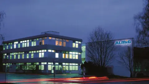 Firmengebäude