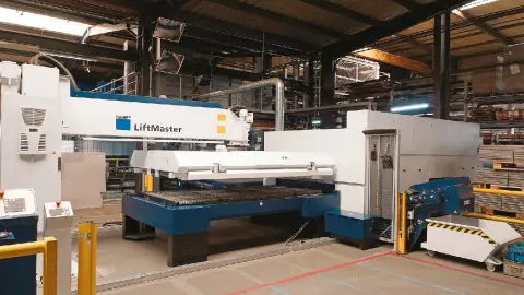 Trumpf TruLaser 5030 fiber mit Trumpf Liftmaster