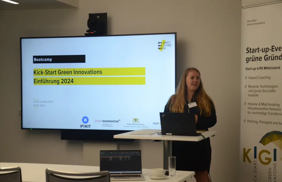 Eyelyn Pflüger präsentiert.