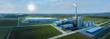Industrieanlage für Carbon Management mit Fokus auf CO₂-Abscheidung, -Nutzung und -Speicherung zur Emissionsreduktion.