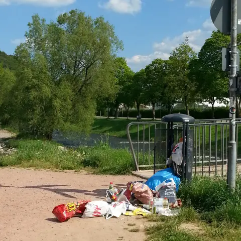 Dreiviertel des Mülls, der letztlich im Meer landet, besteht aus Plastik.
